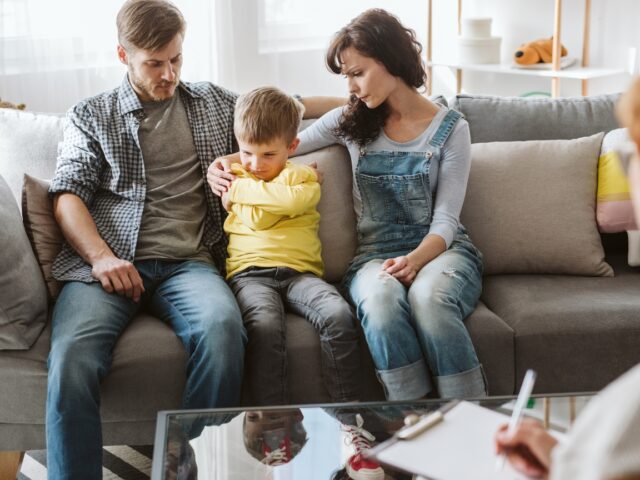 Parenting Therapy in Plantation: How to Rebuild Stronger Bonds with Your Child